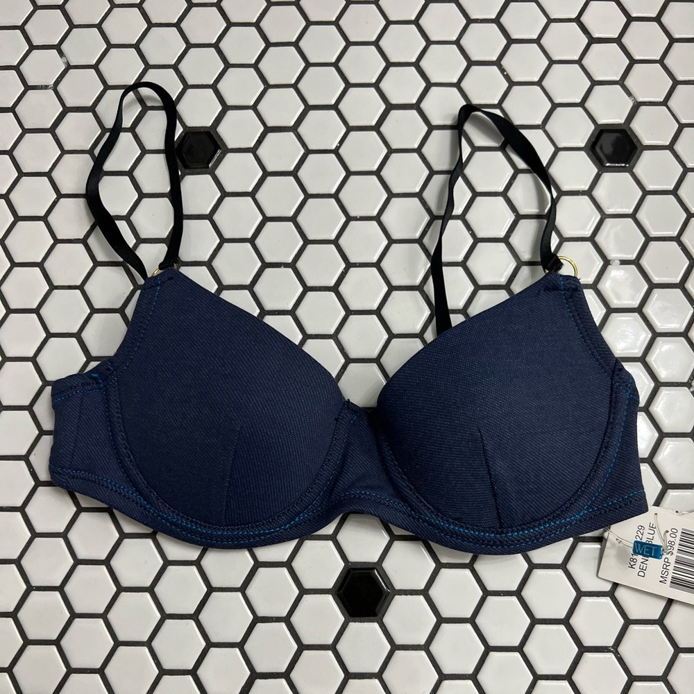 NWT wet bikini top size XS underwire